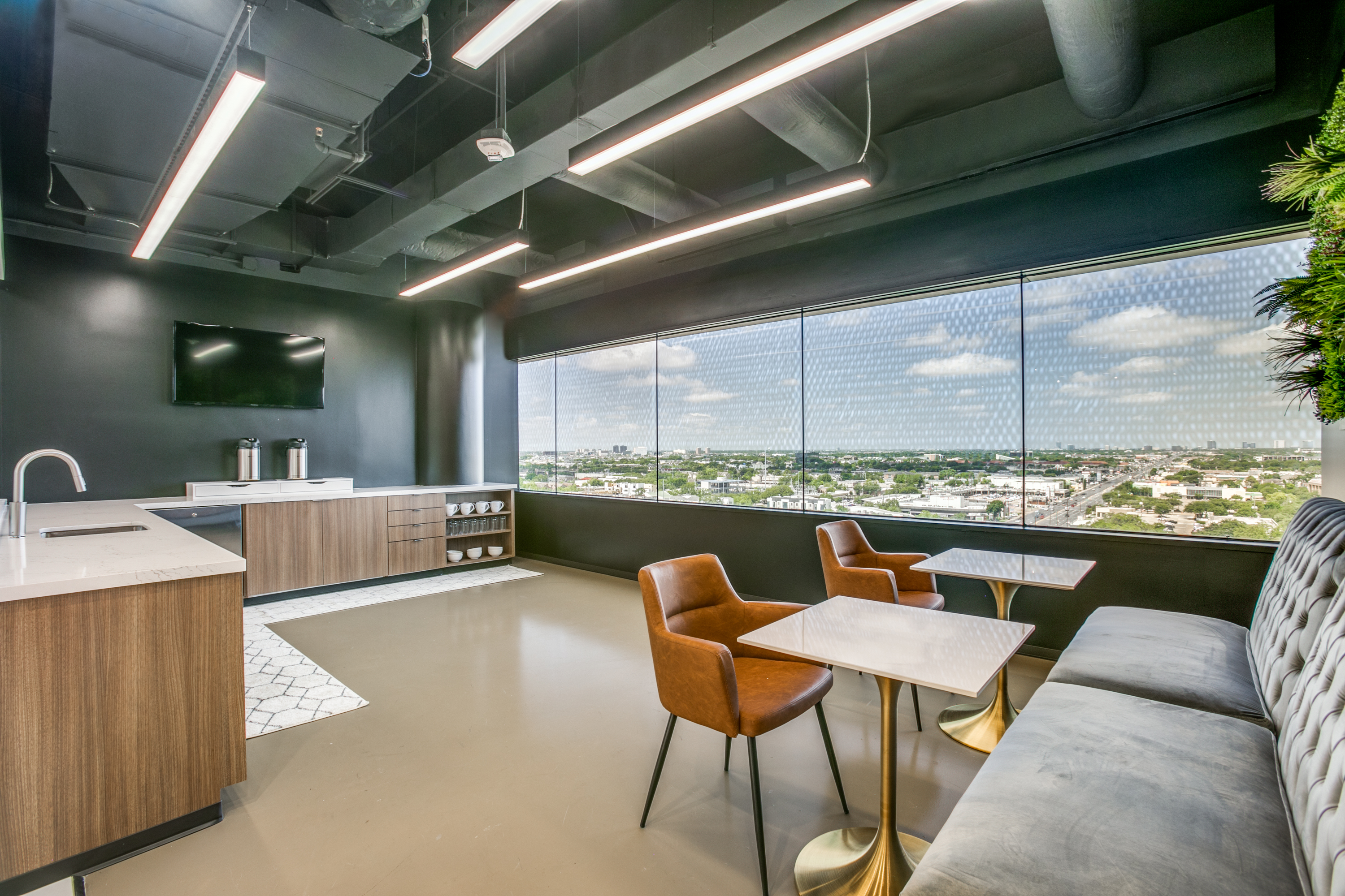Premium Workspaces in Uptown Houston: Lucid Private Offices
