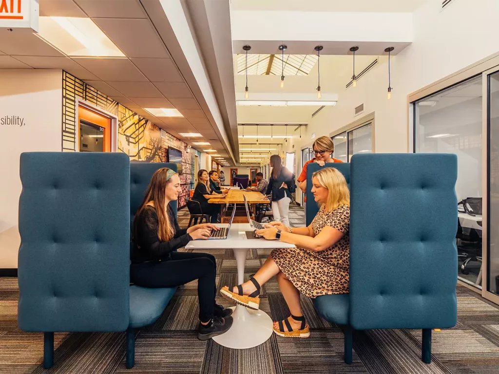 Expansive Chicago: Historic Charm Meets Modern Coworking